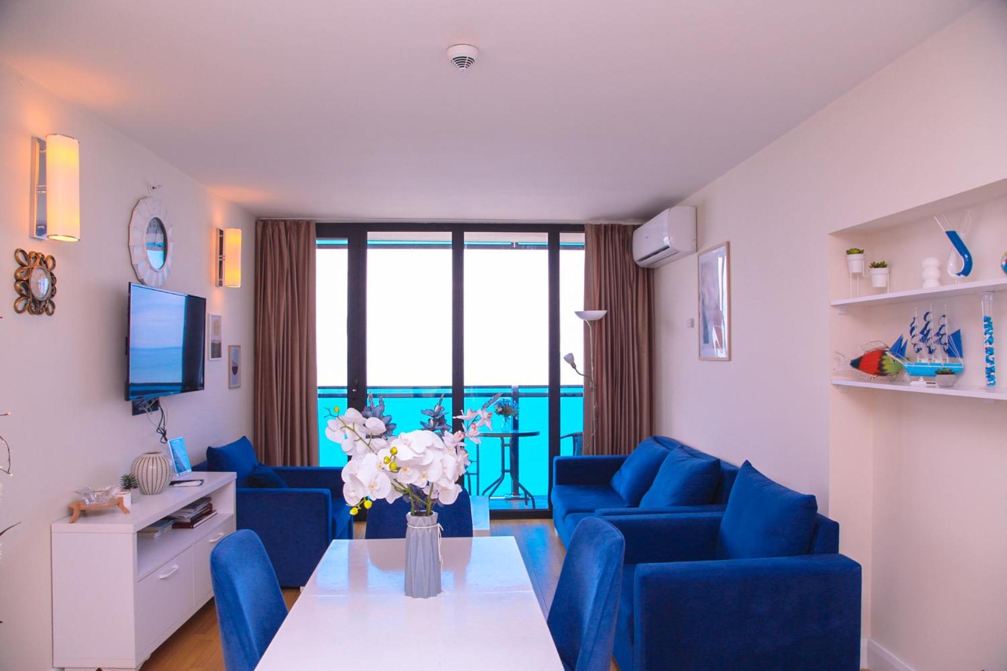 Relax And Unwind Premier Sea View Aparthotel In Batumi Eksteriør billede