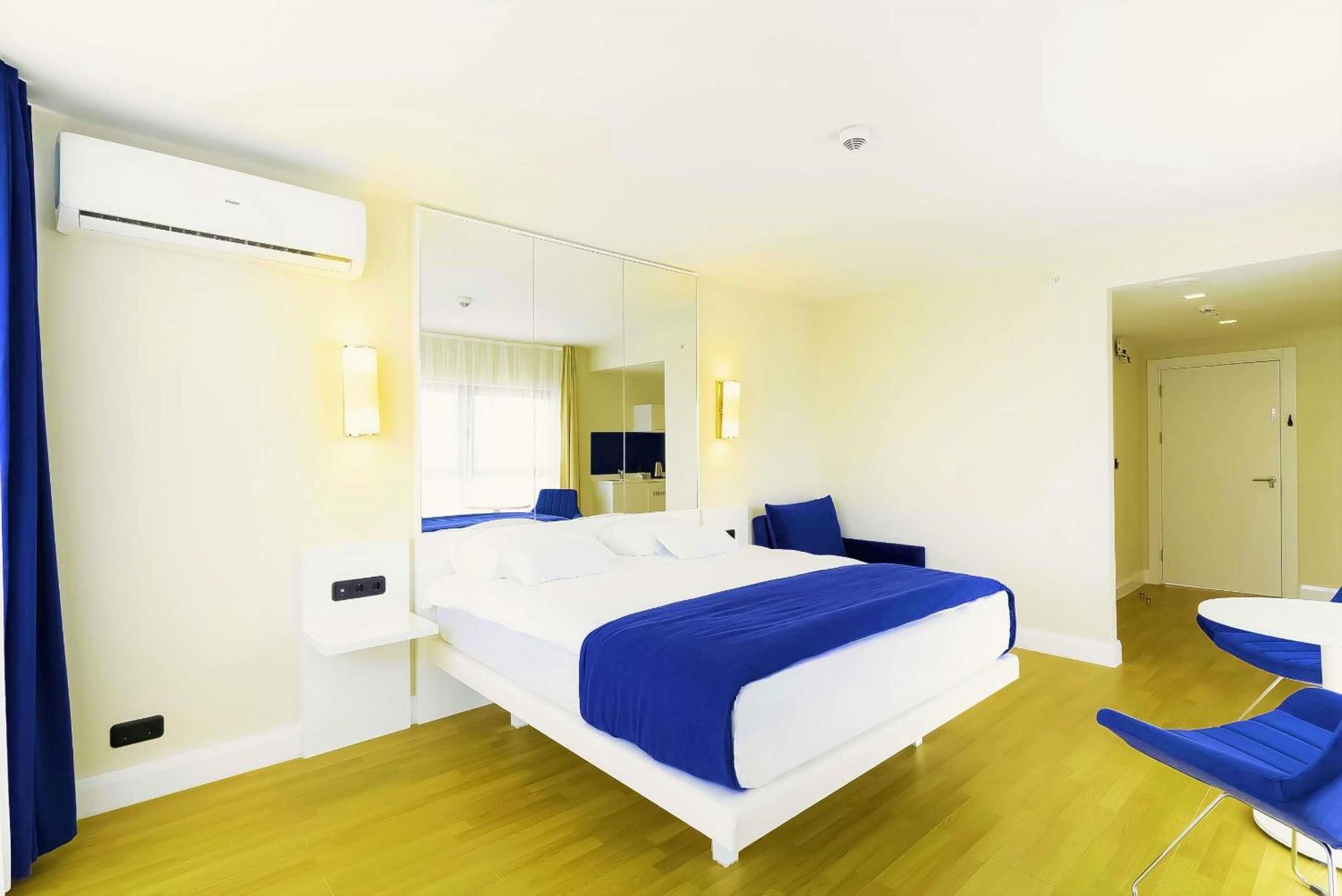 Relax And Unwind Premier Sea View Aparthotel In Batumi Eksteriør billede
