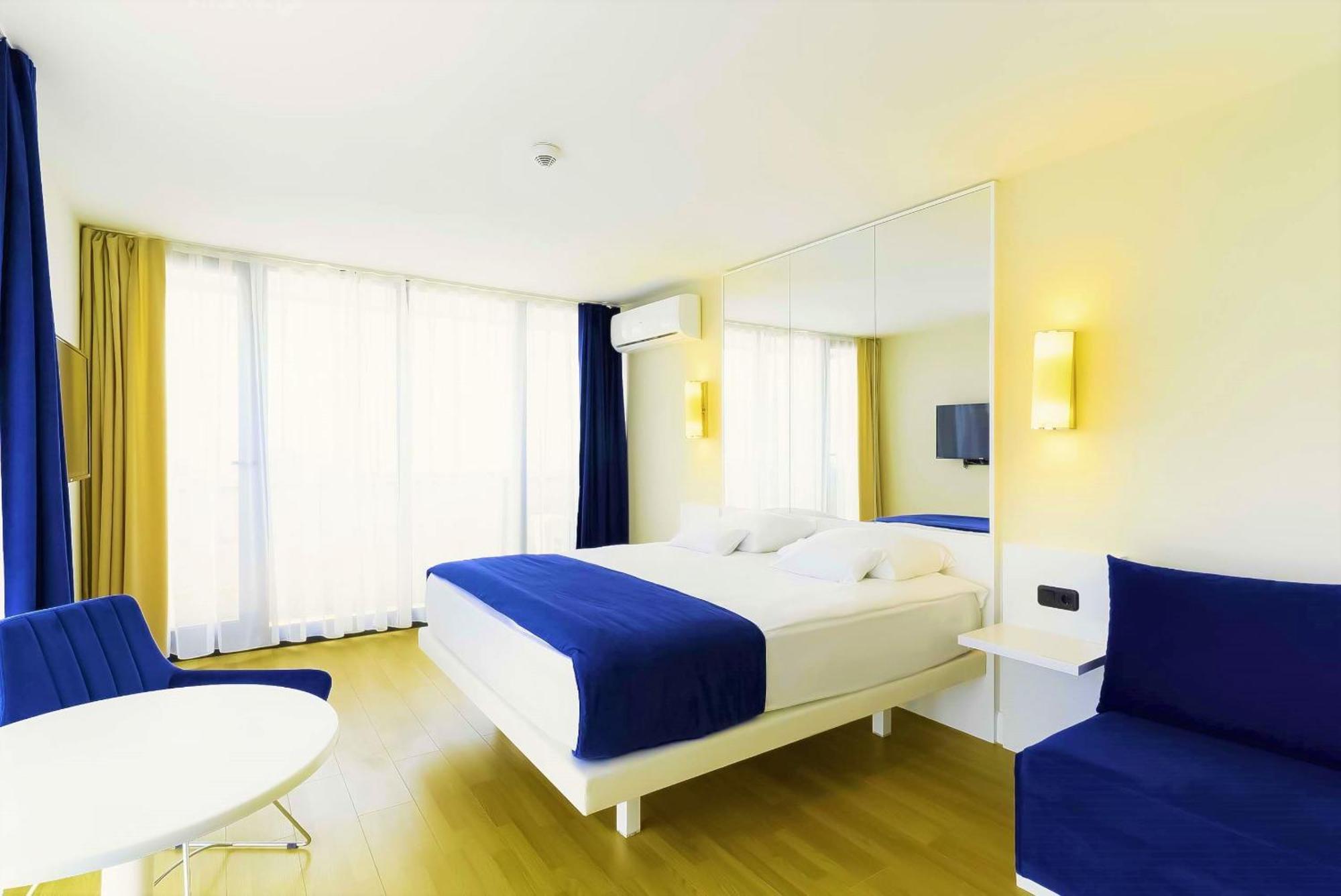 Relax And Unwind Premier Sea View Aparthotel In Batumi Eksteriør billede
